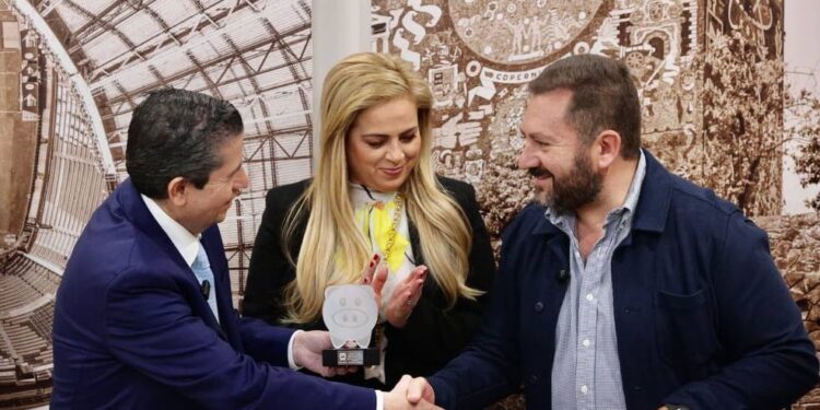 Suman esfuerzos Coyoacán y la UNAM en materia de movilidad e inclusión