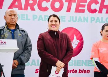 Tláhuac inaugura canchas integradas de voleibol con arcotecho y gradas