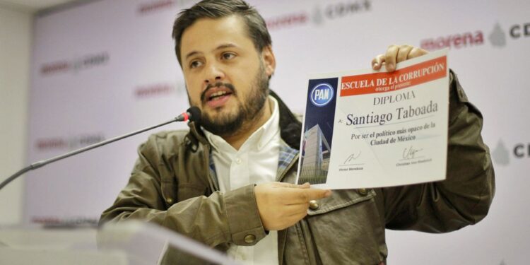 Califican a Taboada como el político más opaco de la CDMX