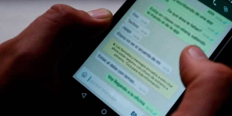 Aumenta robo de cuentas de Whatsapp en CDMX