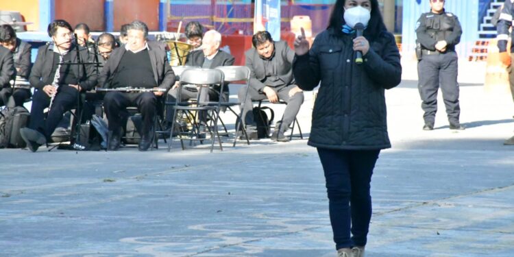‘Lunes cívico’ en Azcapotzalco atiende escuelas de la demarcación