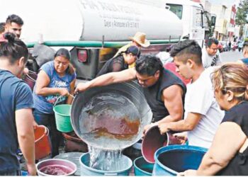 ¡Los Ojos de la Capital!