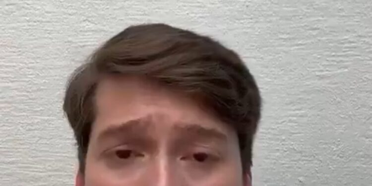 Revientan redes con video de Juan Pablo, hijo de Xóchitl Gálvez