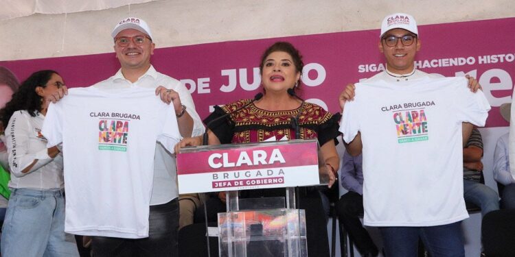 Clara Brugada recibe a líderes de MC en Tlalpan