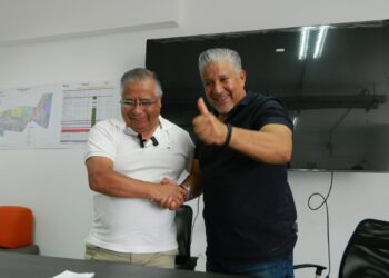 Siguen las declinaciones, ahora Daniel Ordoñez recibe a morenistas