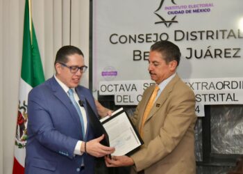 Luis Mendoza ya es alcalde de Benito Juárez, recibe constancia de mayoría