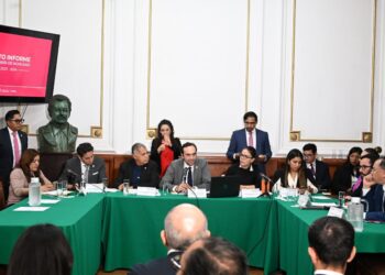 Comparece Andrés Lajous ante Comisión de Movilidad