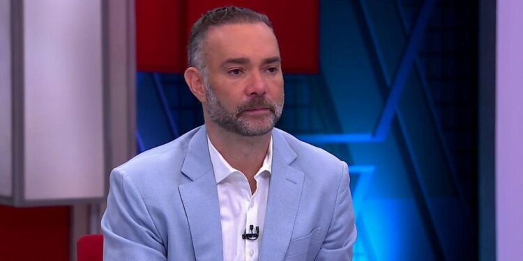 Guillermo Sesma acusado de abuso