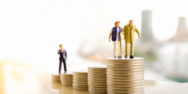 Diputados aprueban reforma que reduce la edad para la pensión a adultos mayores