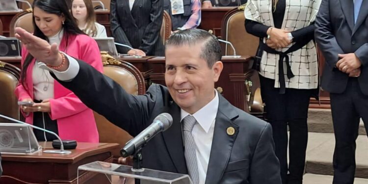 Con diálogo y acuerdo, Giovani Gutiérrez comienza el periodo 2024-2027