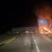 Incendian tráiler y suspenden clases en Tecpan de Galeana, Guerrero