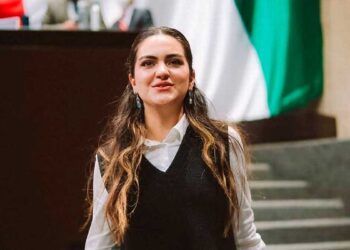 Andrea Chávez denuncia acoso por parte de medio nacional