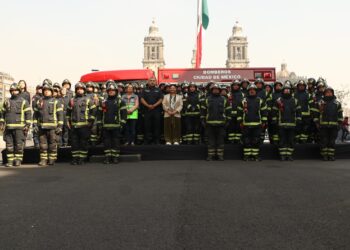 Brugada llegará a 400 unidades contra incendios para Heroico Cuerpo de Bomberos 