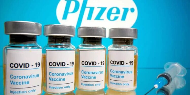 Vacuna contra covid-19 de Pfizer llega al sector privado en México