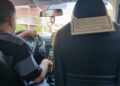 Un conductor de Uber con sordera: lucha cotidiana por sobrevivir