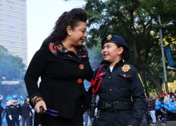 Brugada promete hospital para policías de la CDMX