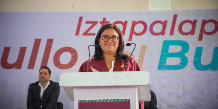 Villa Navideña y pista de hielo, en Iztapalapa