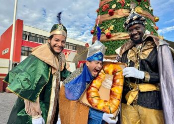 Tláhuac realiza el gran Festival de la Rosca de Reyes