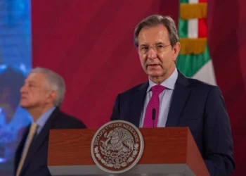 Esteban Moctezuma confirma que continuará como embajador en EE.UU. a petición de Claudia Sheinbaum