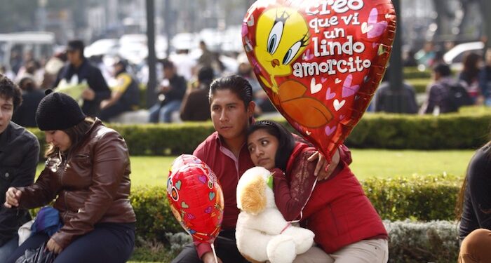 Día del Amor y la Amistad dejará derrama de 2 mil mdp a la CDMX