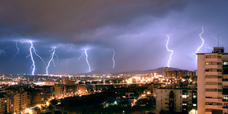 Con alertas por fuertes tormentas y vientos en varias provincias: qué dice el pronóstico del tiempo para esta semana