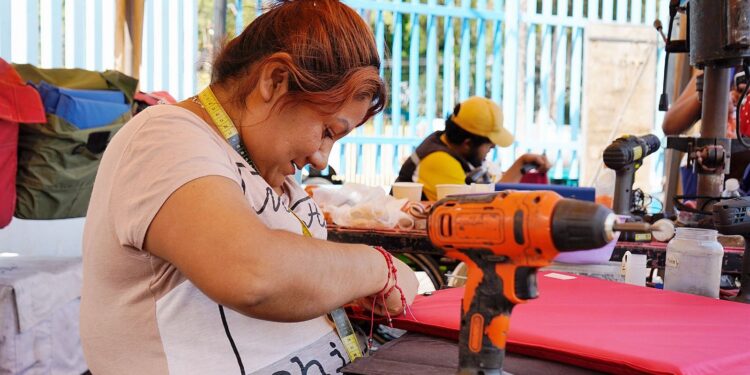 Con «Enchúlame la silla», Coyoacán y Club Rotary apoyan a personas con discapacidad