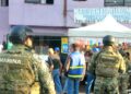 Desmantelan chelerías ilegales en tianguis y garajes de viviendas