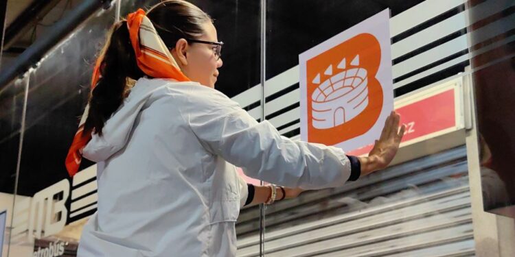 Cambia diputada distintivo de la estación Ciudad de los Deportes del Metrobús