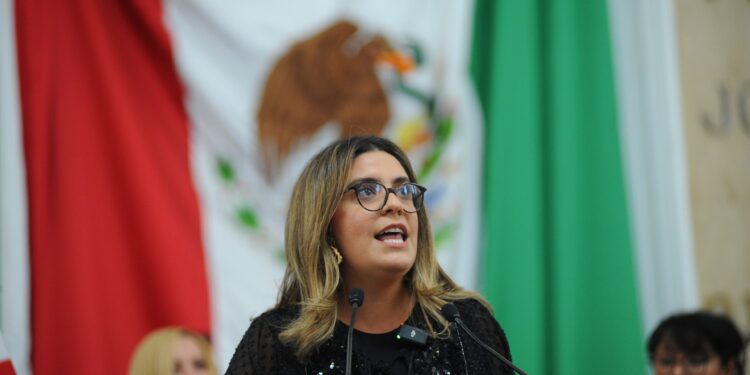 Diputada Vadillo lanza llamado a legislar con empatía hacia los adultos mayores