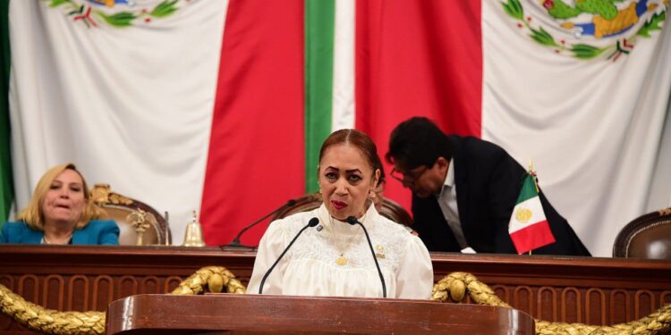 Niñez en riesgo dentro de penal femenil Santa Martha