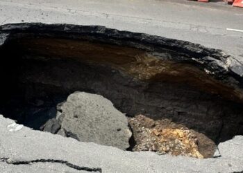 Obra urgente, no preventiva, Iztapalapa y GCDMX reaccionan por socavones