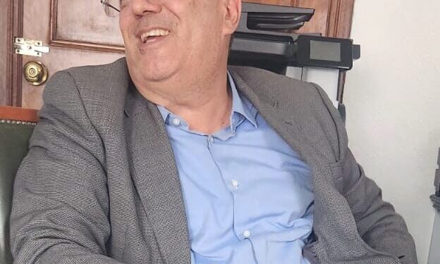 Kuri, casas en Houston y contratos millonarios