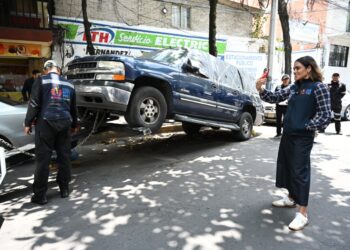 Ale Rojo maquilla abandono con grúas: operativo chatarra sin estrategia real