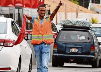 Más castigo, ¿menos pobreza? CDMX aprueba ley contra franeleros sin alternativas claras