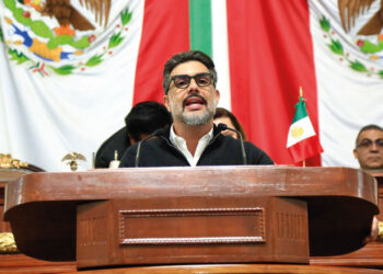 Acusan vecinos de Lomas de Chapultepec a Sesma Suárez de tener un salón de fiestas y discoteca que viola uso del suelo