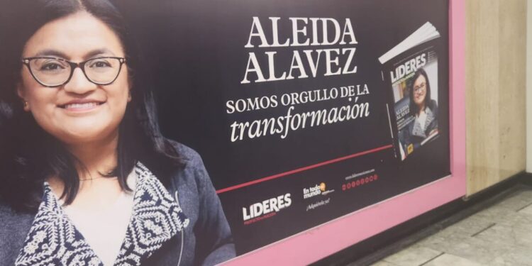 ¡Los Ojos de la Capital!