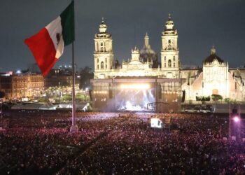 Residente sacude el Zócalo: protesta, poder y política en clase de rap