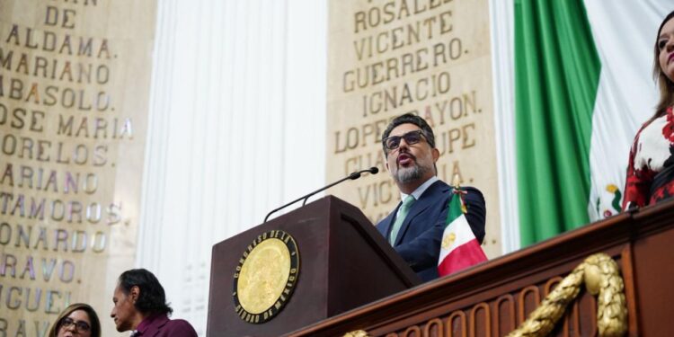 Sesma se avienta un discurso lleno de promesas… y ausencias incómodas