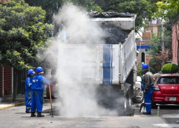 Se intensifican trabajos para dejar libre de baches a Benito Juárez