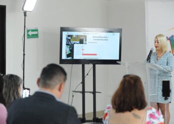 Reconstrucción con rostro humano pero con cifras en disputa