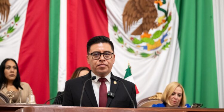 En la ‘Casa del Pueblo’ ni sillas hay