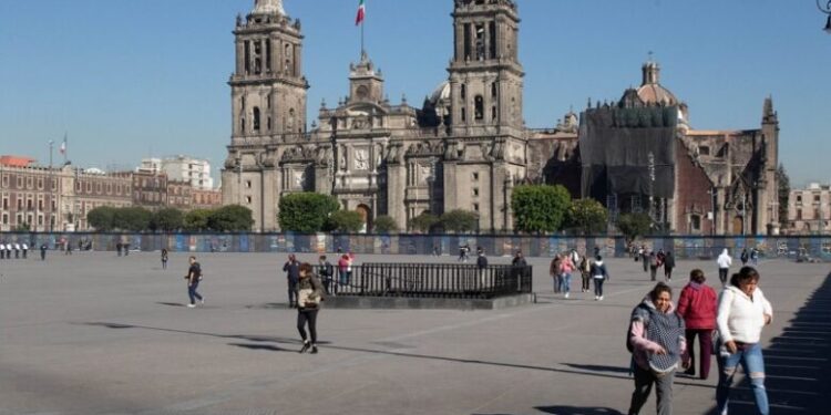 La Catedral CDMX se hunde 40 centímetros por lluvias