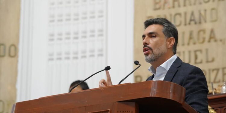 Denuncian parálisis legislativa ante dopaje de bebidas