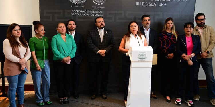 ¡Los Ojos de la Capital!