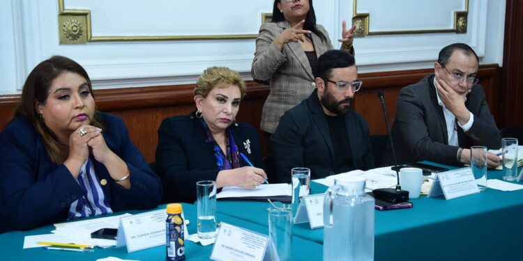 Digitalización y participación ciudadana marcan agenda de aspirantes a Contraloría capitalina