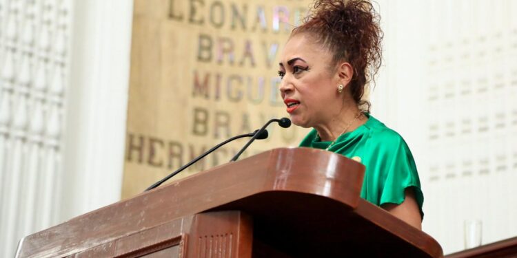 Basta de agresiones a policías exige diputada del Verde