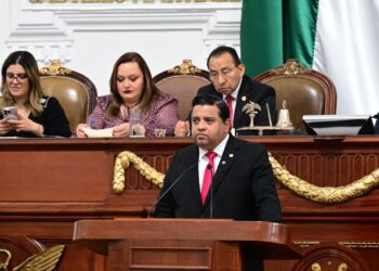 “No cuenten con el PRI para aplaudir discursos vacíos”: García Loria