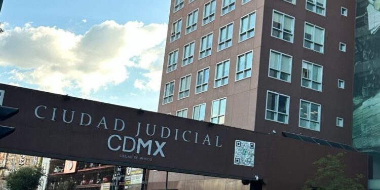 Se registra balacera en Ciudad Judicial; un abogado resulto herido en el ataque