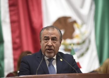 Reforma de lectura en CDMX busca cerrar brecha digital: “El libro electrónico es motor de alfabetización”