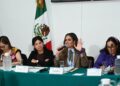 Irrupciones y jaloneos tensan comparecencia de Rojo de la Vega